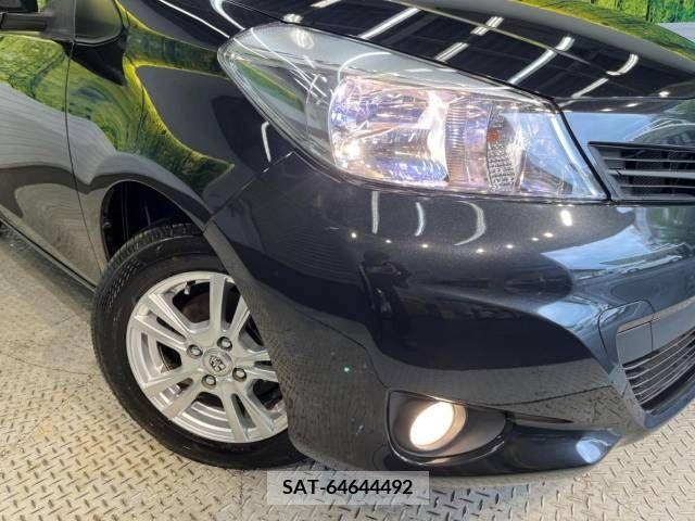 Toyota VITZ 2014-02 288569-12