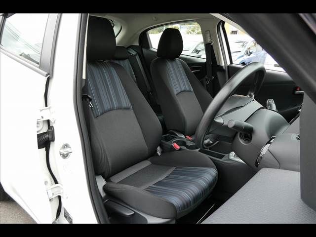 Mazda DEMIO 2016-05 11630-8