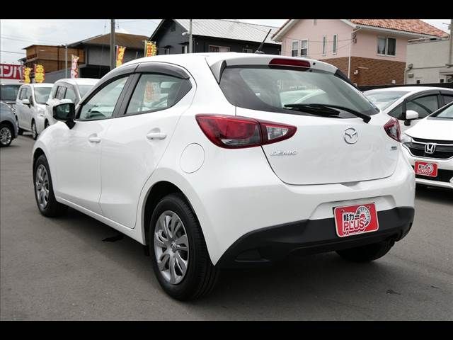 Mazda DEMIO 2016-05 11630-17