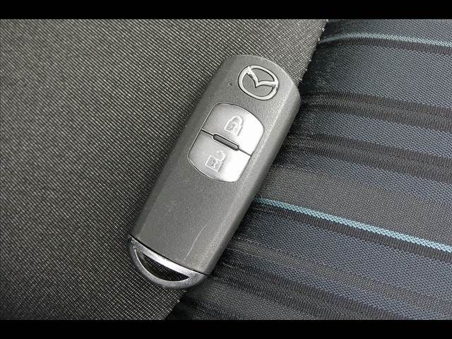 Mazda DEMIO 2016-05 11630-4