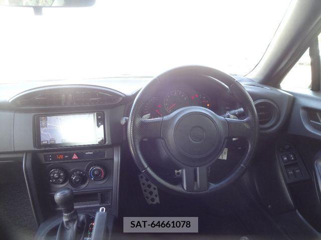 Toyota 86 2013-04 203149-15