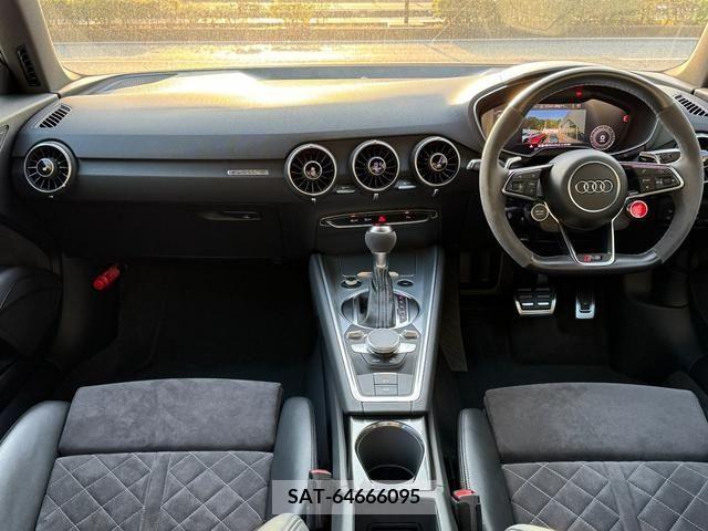 Audi TT 2018-05 293128-1
