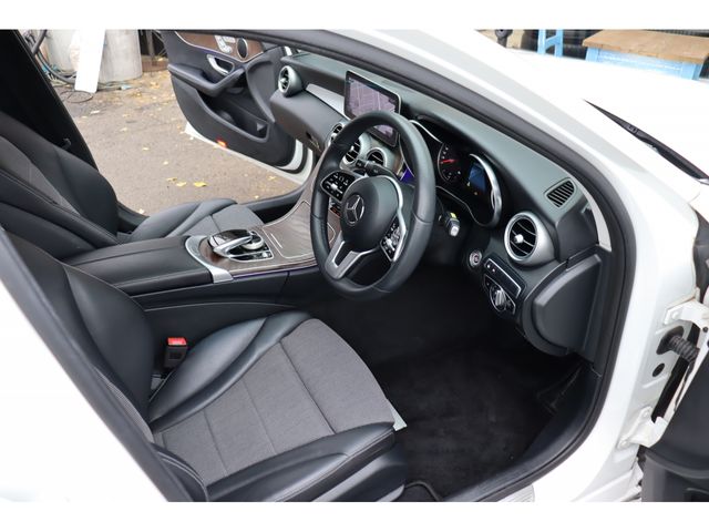 Mercedes Benz C-CLASS 2018-01 186579-2