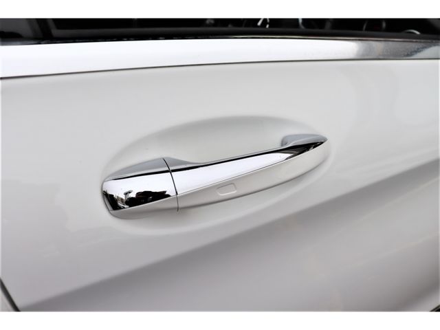 Mercedes Benz C-CLASS 2018-01 186579-17