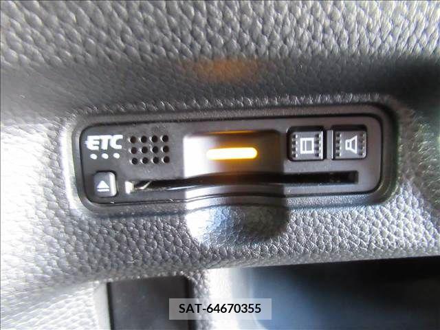 Honda N BOX CUSTOM 2018-02 278907-11