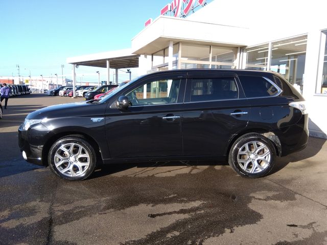 Mitsubishi OUTLANDER PHEV 2013-12 182532-4