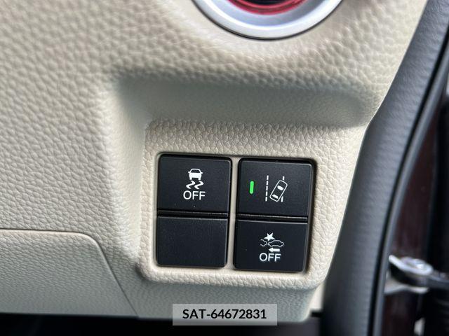 Honda N BOX 2017-11 278585-6