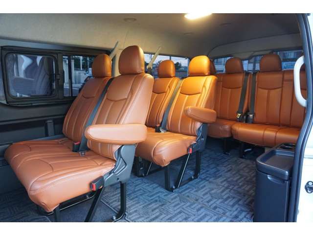 Toyota HIACE WAGON 2023-02 190617-5