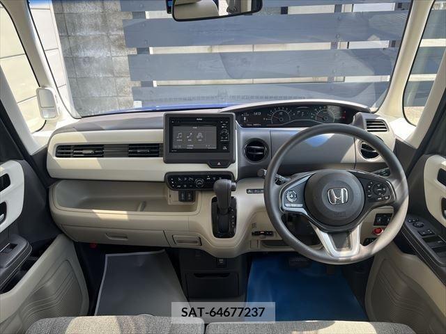 Honda N BOX 2018-02 364587-11