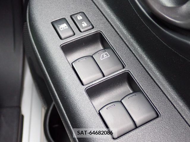 Nissan MARCH 2016-09 372152-5