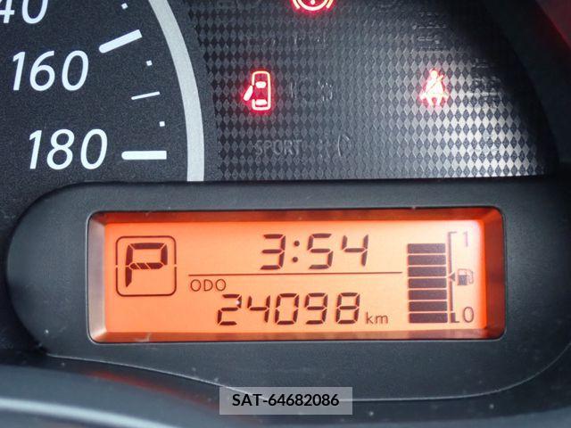 Nissan MARCH 2016-09 372152-9