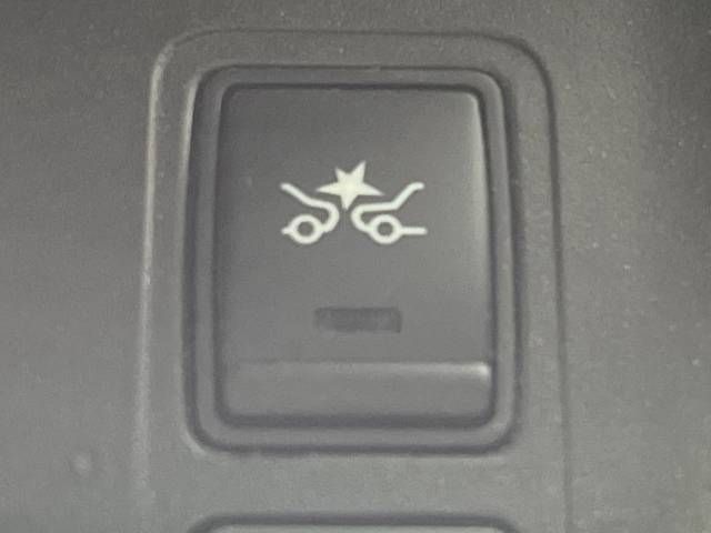 Nissan SERENA 2016-11 17861-3