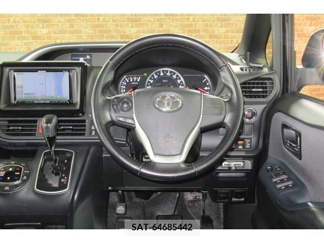 Toyota VOXY 2015-02 321700-14