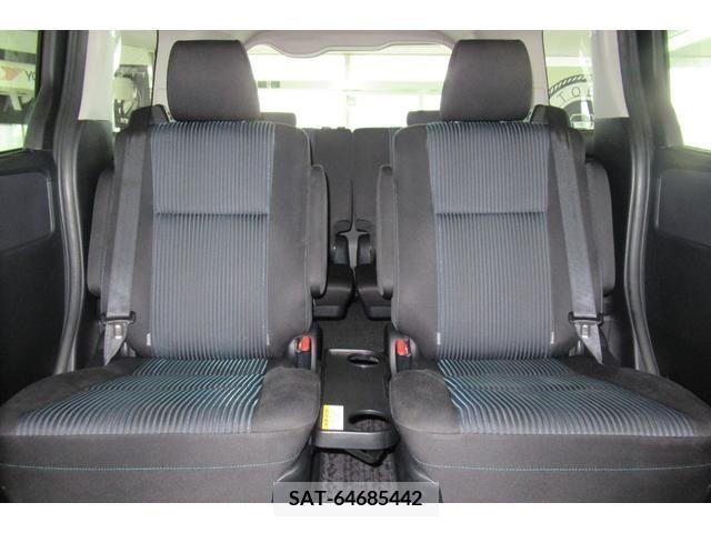 Toyota VOXY 2015-02 321700-7