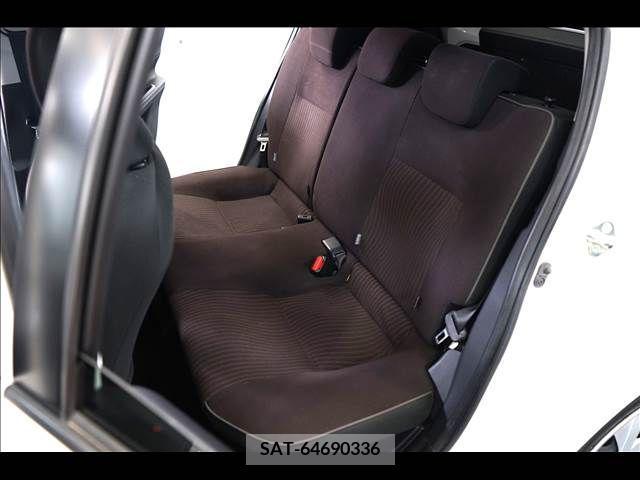 Toyota AQUA 2015-03 387041-17