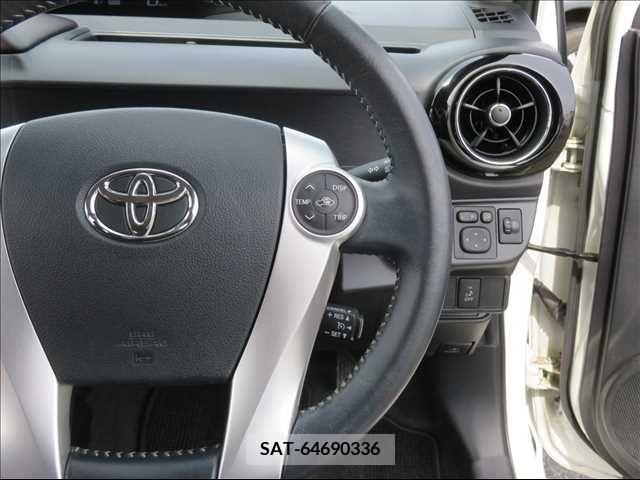 Toyota AQUA 2015-03 387041-6