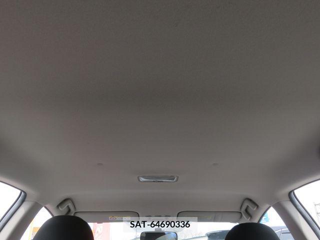 Toyota AQUA 2015-03 387041-27