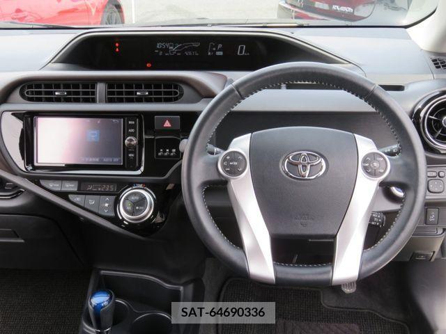 Toyota AQUA 2015-03 387041-22