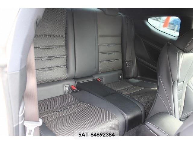 Lexus RC 2015-05 300051-13