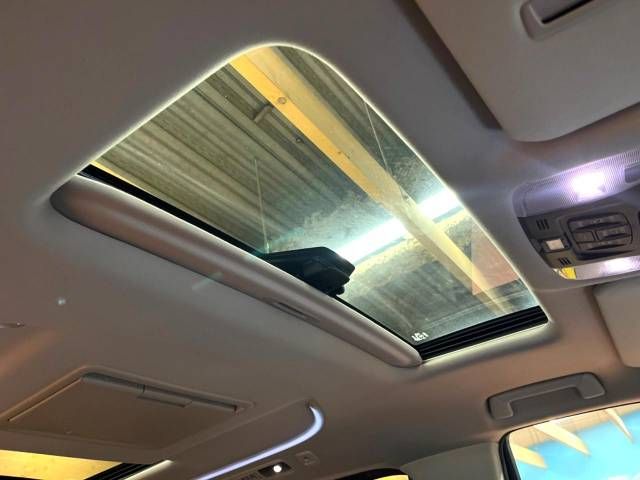 Toyota ALPHARD 2021-12 196684-2
