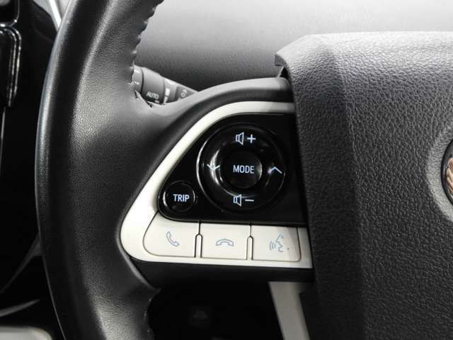 Toyota PRIUS 2017-11 13454-9