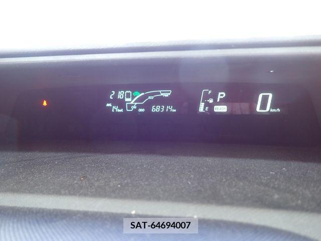 Toyota AQUA 2017-03 260192-13