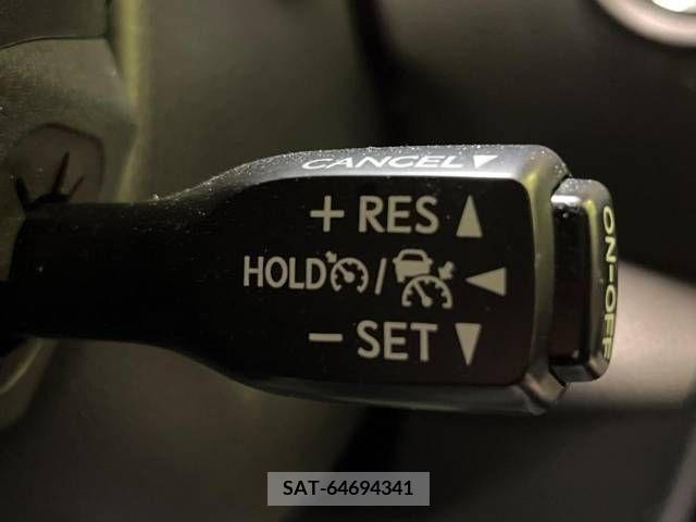 Toyota C-HR 2017-07 294918-6