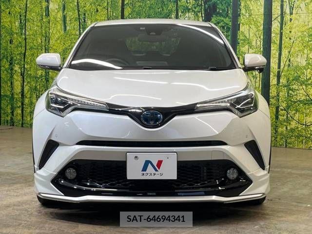 Toyota C-HR 2017-07 294918-14
