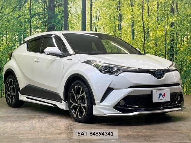 Toyota C-HR 2017-07 294918-16