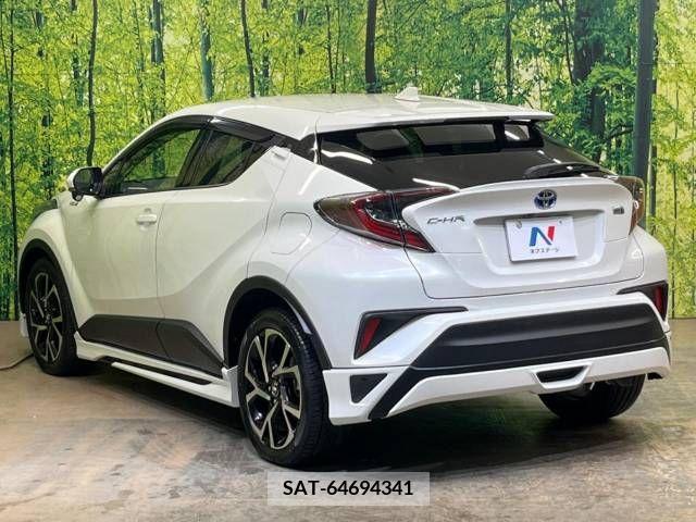 Toyota C-HR 2017-07 294918-17