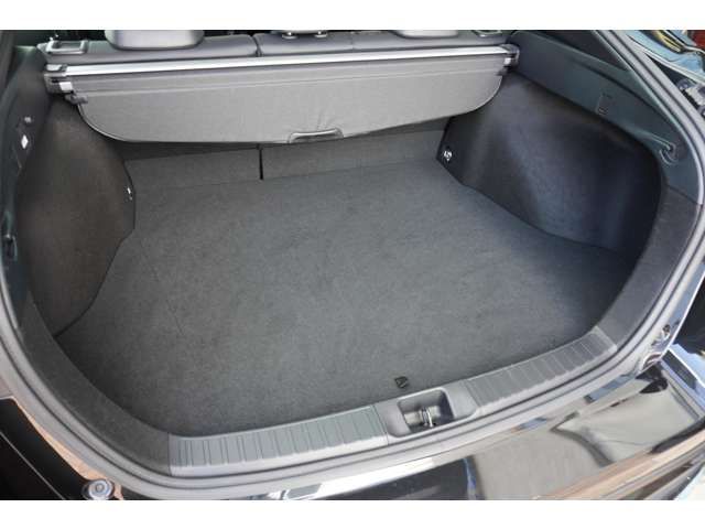 Toyota PRIUS 2022-04 21725-7