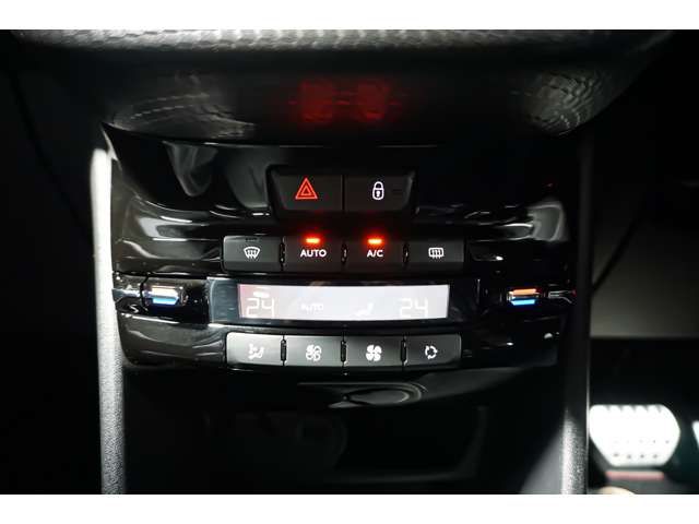 Peugeot 2008 2020-03 195011-17
