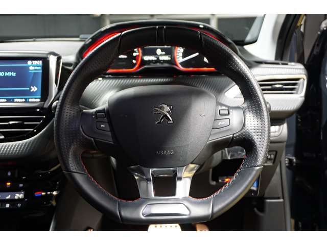 Peugeot 2008 2020-03 195011-10