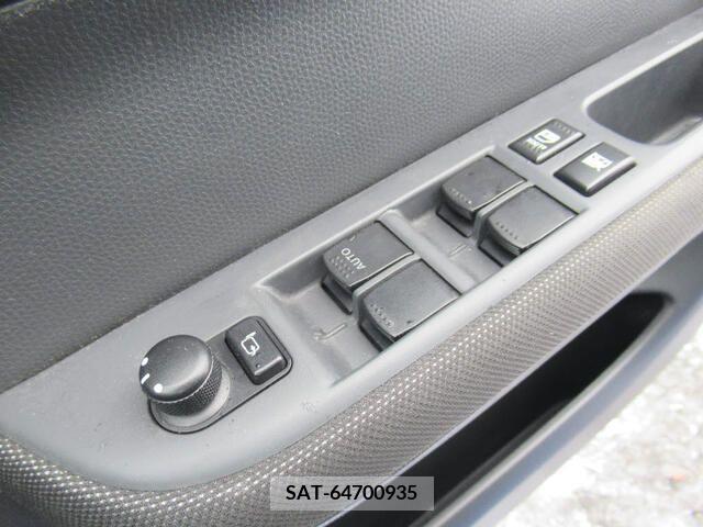 Suzuki SWIFT 2009-08 286600-12