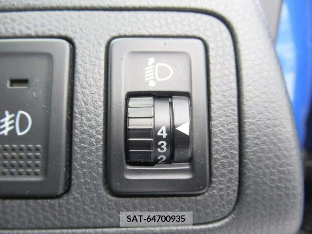 Suzuki SWIFT 2009-08 286600-11