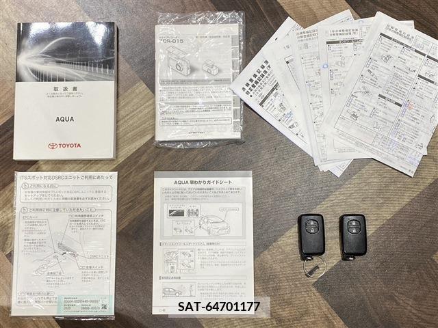 Toyota AQUA 2016-08 292075-19