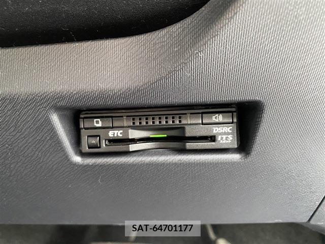 Toyota AQUA 2016-08 292075-9