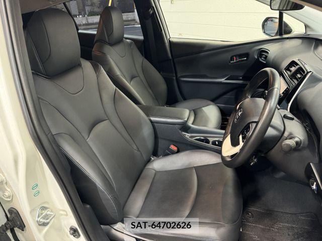 Toyota PRIUS 2018-01 385313-19