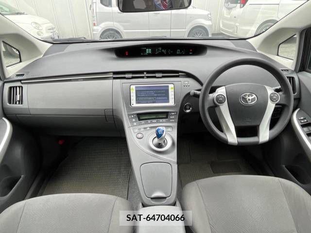 Toyota PRIUS 2011-07 255622-1