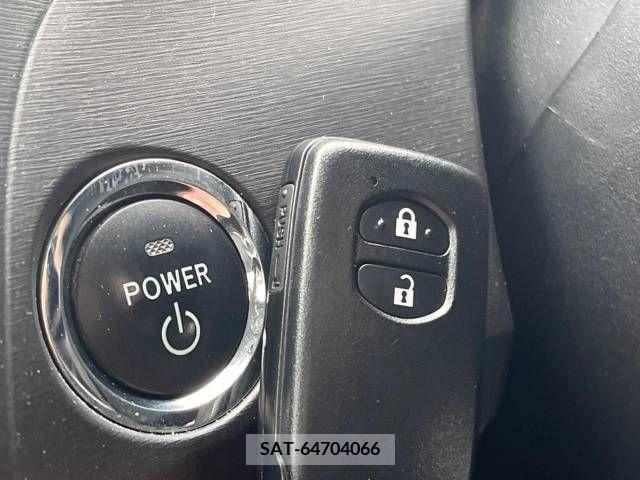 Toyota PRIUS 2011-07 255622-11