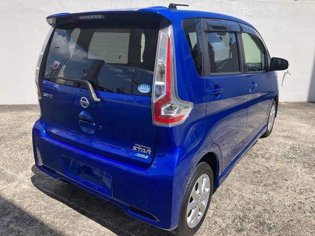Nissan DAYZ 2016-04 7598-3