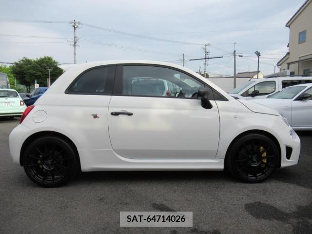 Abarth 695 2024-01 353178-6
