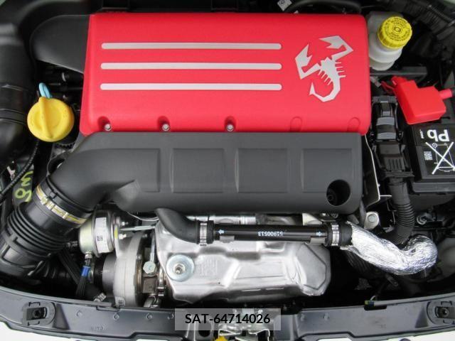 Abarth 695 2024-01 353178-19