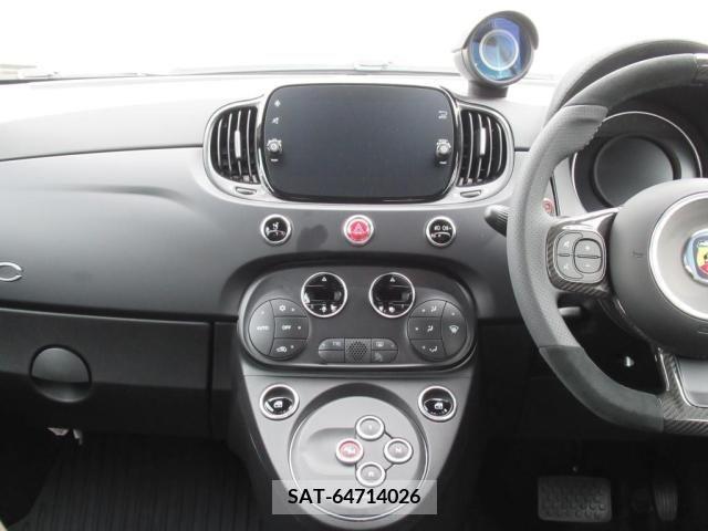 Abarth 695 2024-01 353178-17