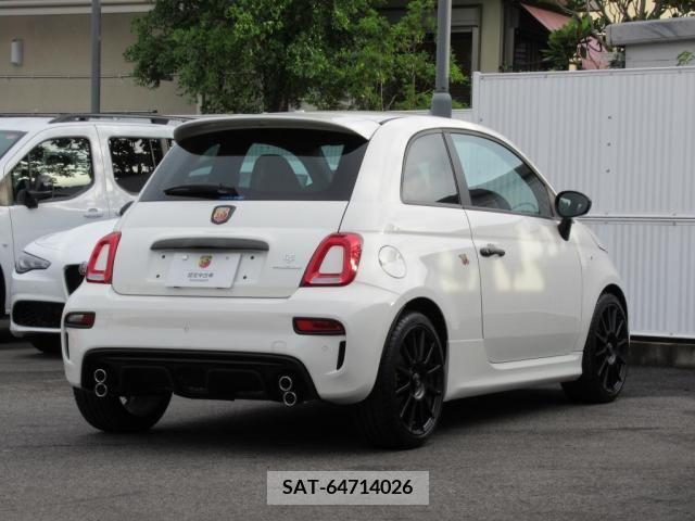 Abarth 695 2024-01 353178-10