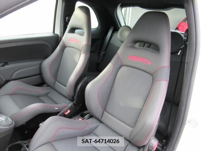 Abarth 695 2024-01 353178-15