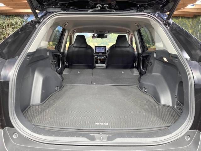 Toyota RAV4 2021-06 184884-11