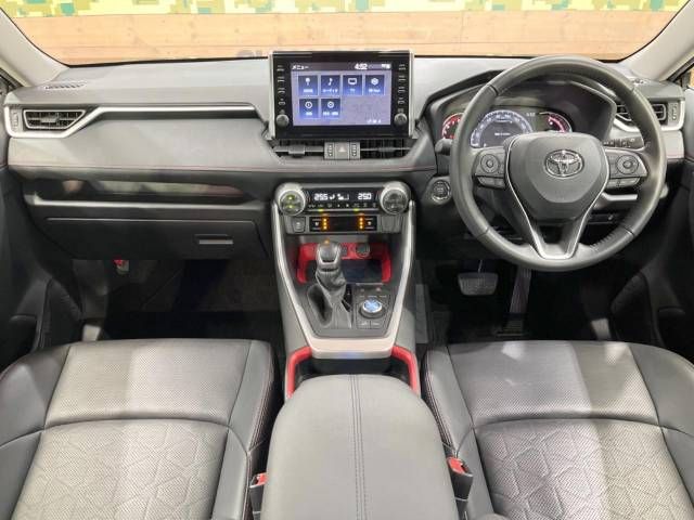 Toyota RAV4 2021-06 184884-1