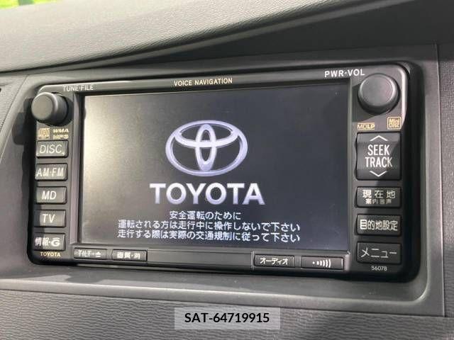 Toyota ISIS 2006-02 274377-2