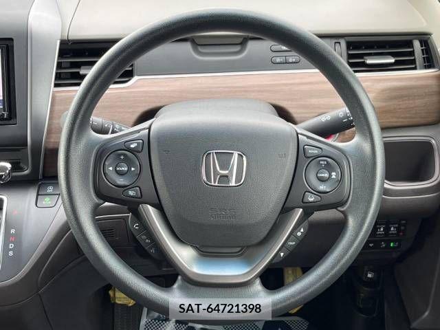 Honda FREED 2022-10 302959-12